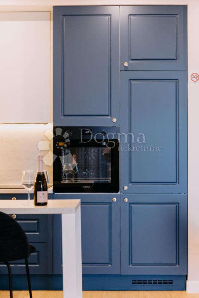 Flat Opatija - Centar, Opatija, 113,40m2