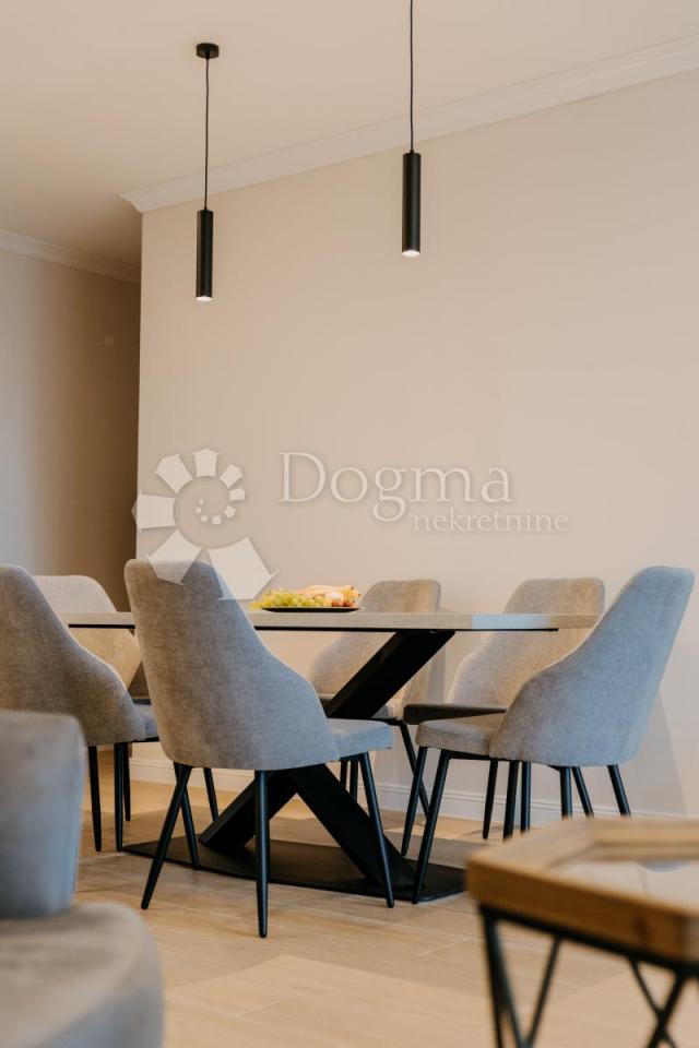 Wohnung Opatija - Centar, Opatija, 113,40m2