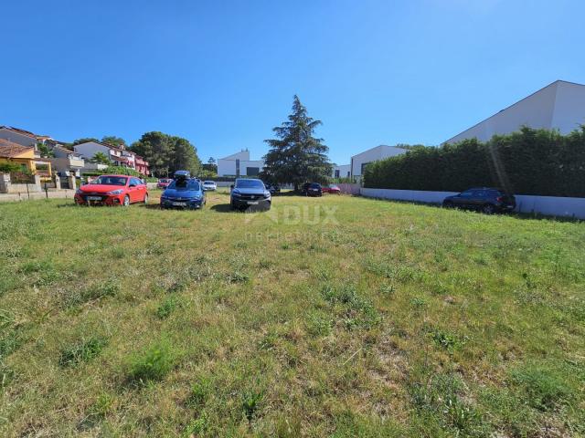 ISTRIEN, FAŽANA - Exklusives Baugrundstück mit Baugenehmigung 200 m vom Strand und Meerblick entfern