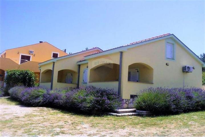 TWO HOUSES WITH A BEAUTIFUL SEA VIEW, NOVIGRAD