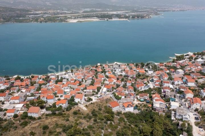 Građevinsko zemljište sa odličnom pogledom na more, Čiovo