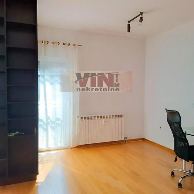 VOZDOVAC LEKINO BRDO 51m2 , (T) , 181000e