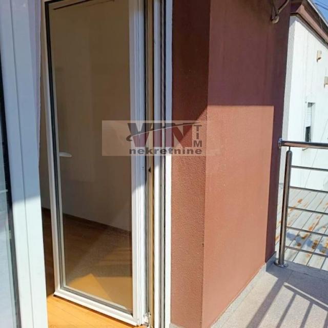 VOZDOVAC LEKINO BRDO 51m2 , (T) , 181000e