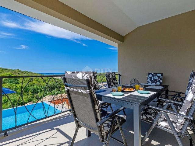 ISTRIA, BRTONIGLA - Villa with a panoramic view of the sea