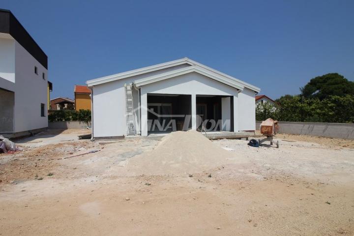 Bungalov u nizu 60 m2 