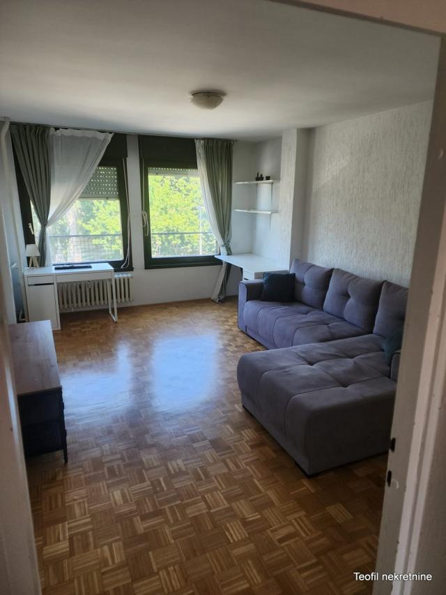 NOVI BEOGRAD STUDENTSKI GRAD 60m2 , (T) , 600e