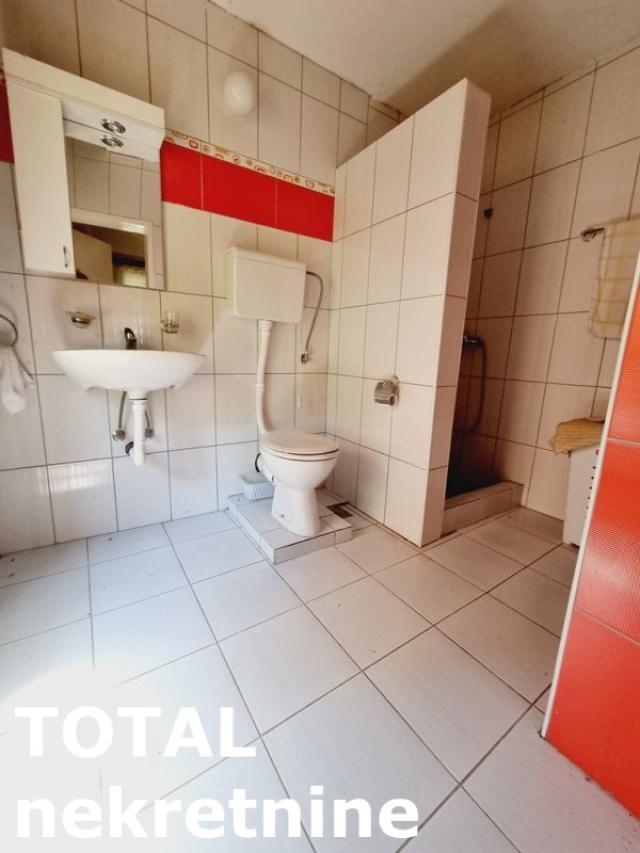 KUćA PETROVARADIN, 89000€