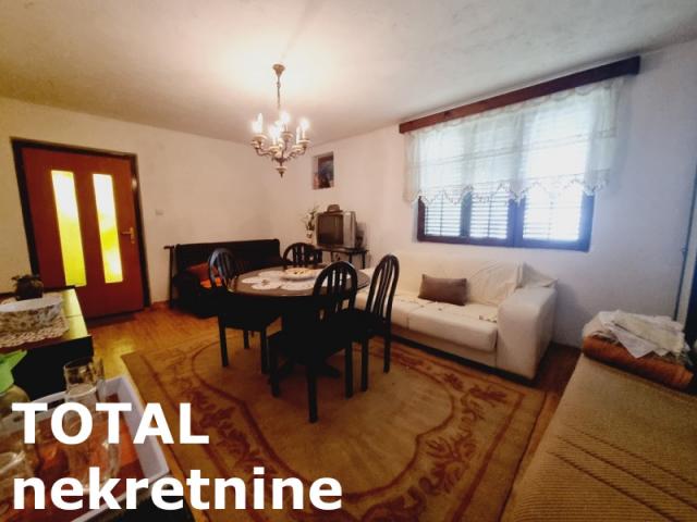 KUćA PETROVARADIN, 89000€