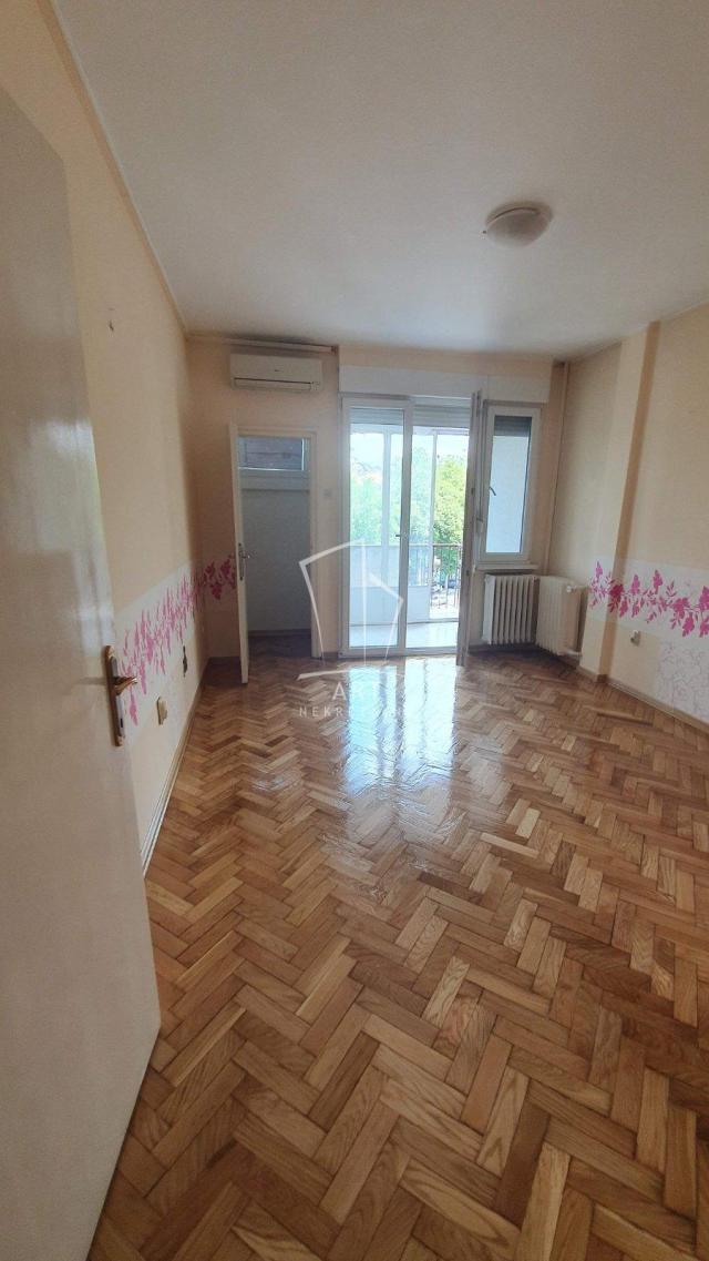 Odličan poslovni prostor, 70m2 ID#8260