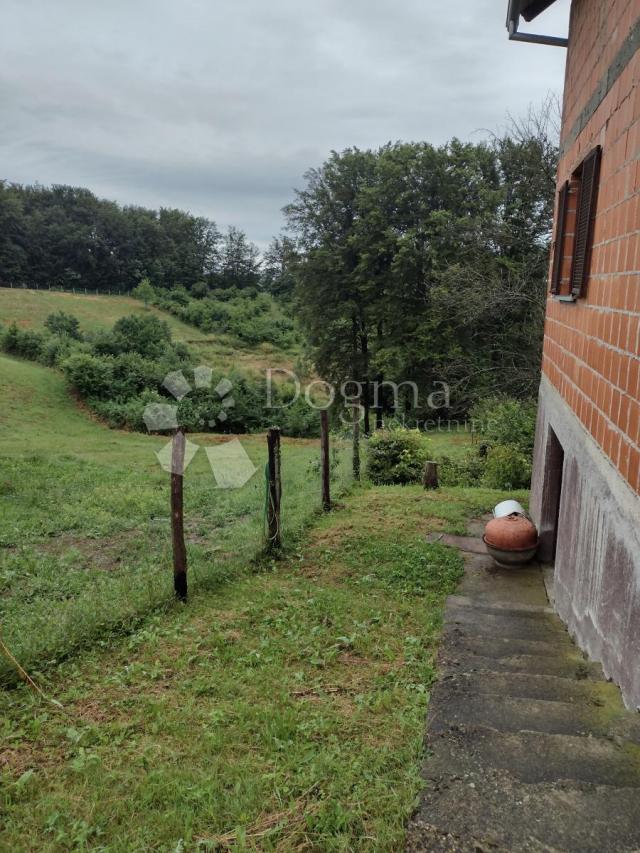 Veliko i uredno imanje, blizina glavnog grada