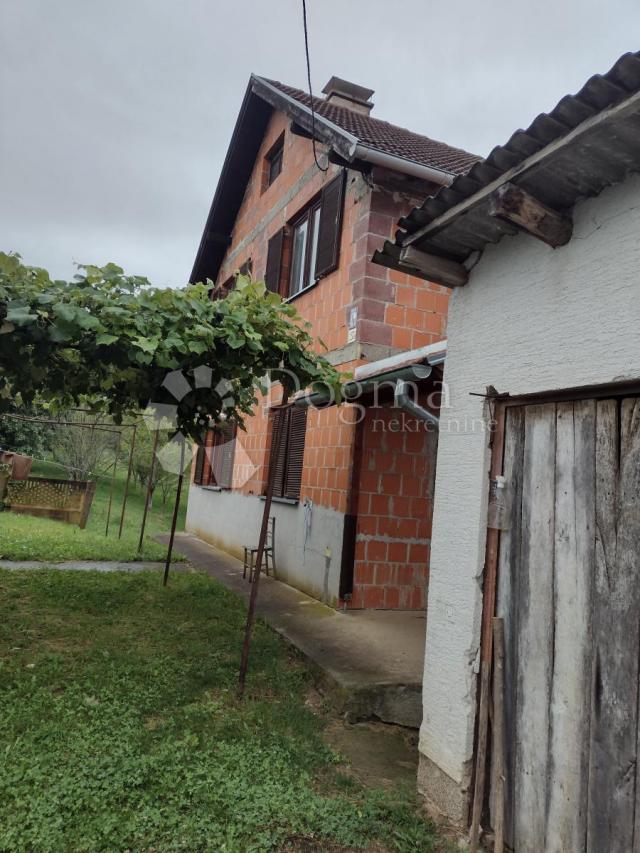 House Dugo Selo Lasinjsko, Gvozd, 122m2