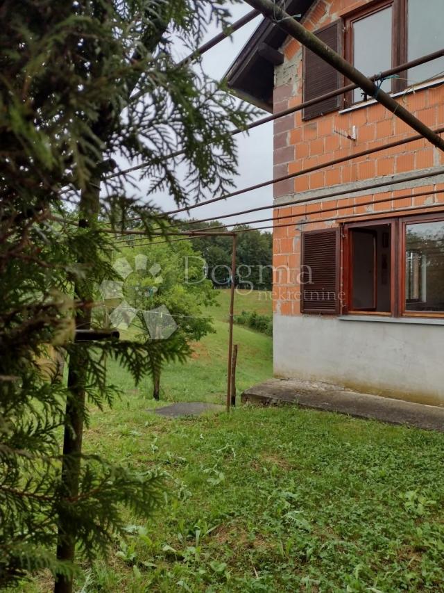 House Dugo Selo Lasinjsko, Gvozd, 122m2