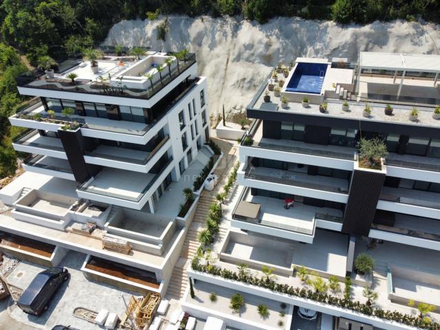 OPATIJA, CENTAR - 143m2 ekskluzivan stan u novogradnji s privatnim bazenom, panoramski pogled na mor