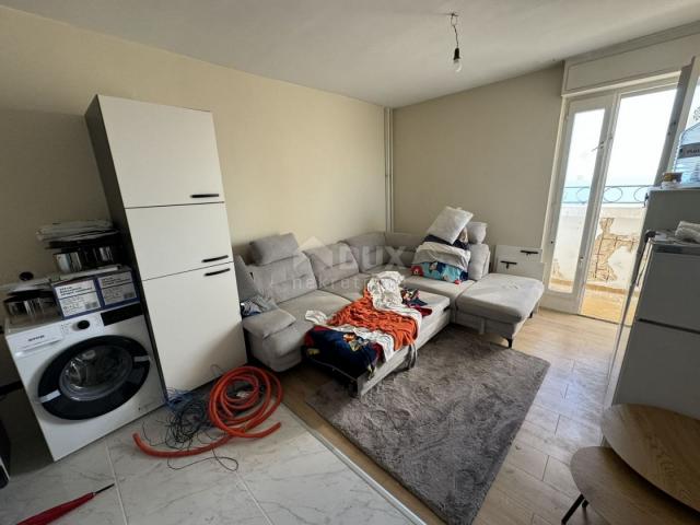 RIJEKA, TURNIĆ - südliches 1 Schlafzimmer + Wohnzimmer mit zwei Loggien und Panoramablick auf das Me