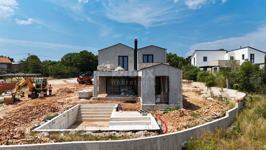 ISLAND OF KRK, inland - Luxury house with pool under construction