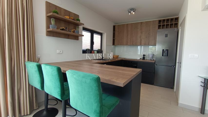 Malinska, luksuzni dvoetažni apartman 130m2, pogled more