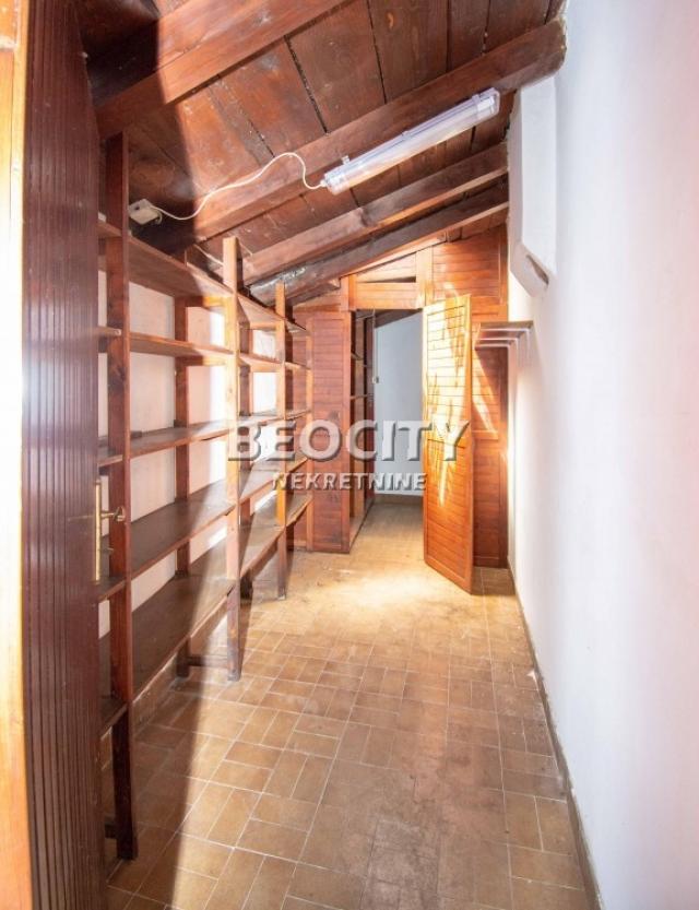 Voždovac, Lekino brdo, Veselina Masleše, 4. 0, 157m2, 1400EUR