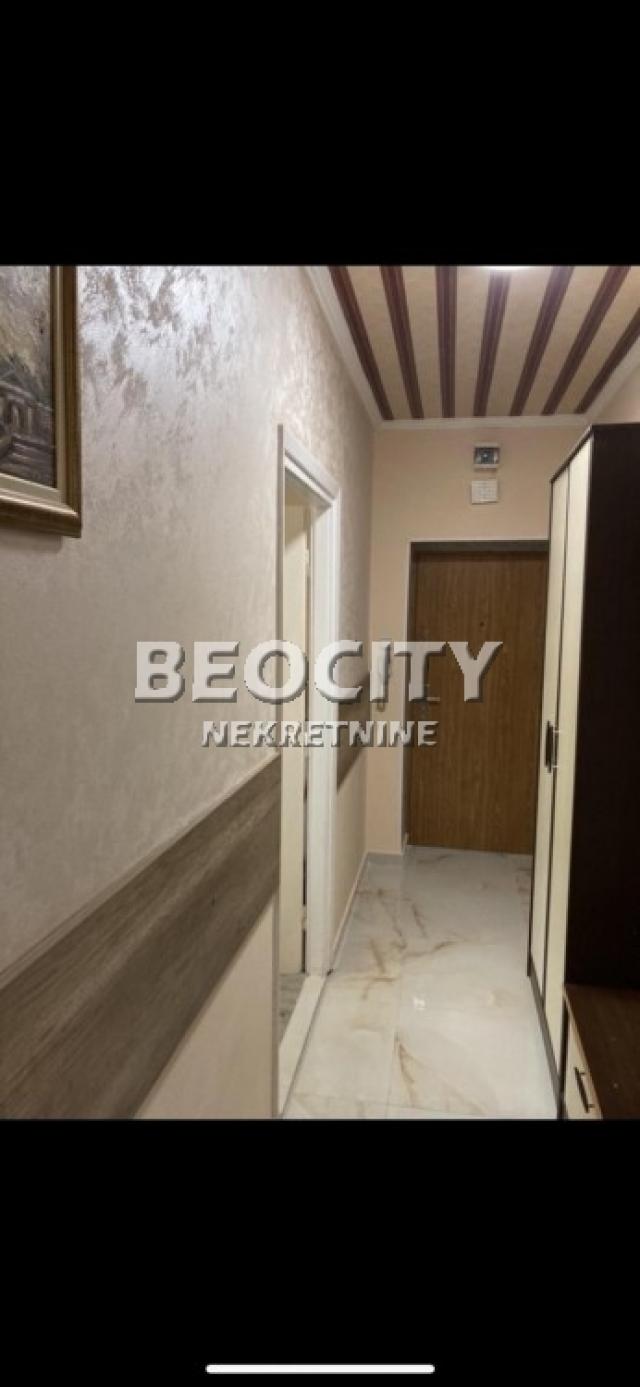 Novi Sad, Centar, Maksima Gorkog, 2. 5, 60m2, 800EUR