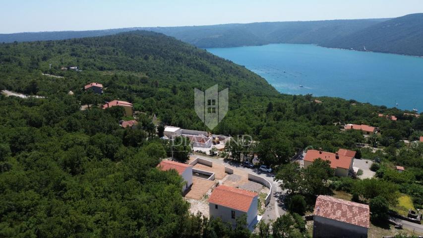 Labin, zwei renovierte Steinhäuser mit Swimmingpool, Meerblick