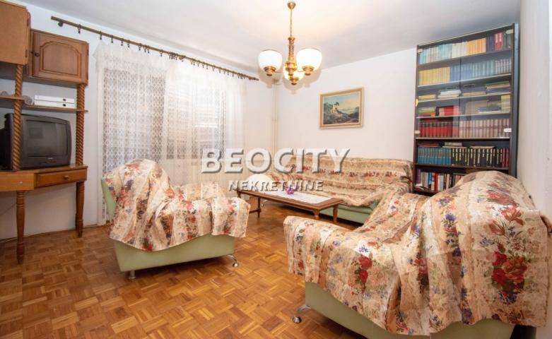 Čukarica, Sremčica, Porodice Petrović , 7. 0, 400m2, 250000EUR