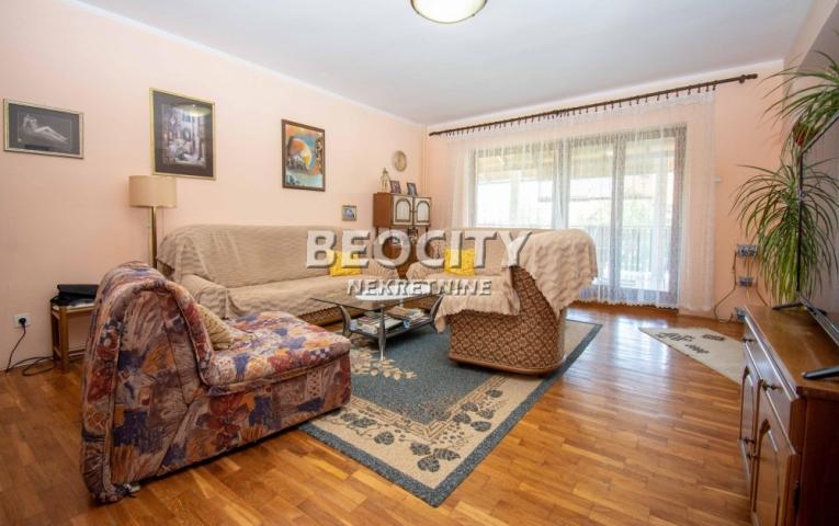 Čukarica, Sremčica, Porodice Petrović , 7. 0, 400m2, 250000EUR