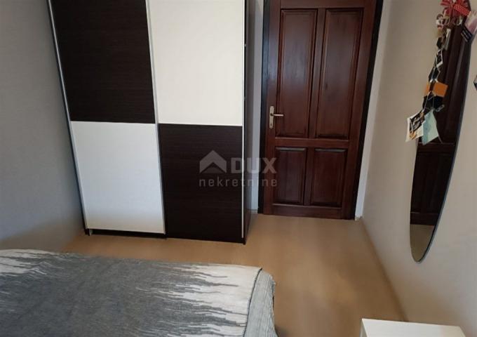 MATULJI - 2BR + DB in einem neueren Gebäude mit Parkplatz in ruhiger Lage