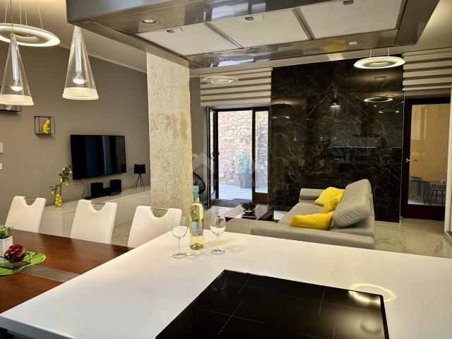 ISTRIA, POREČ - Apartment on the ground floor in the city center