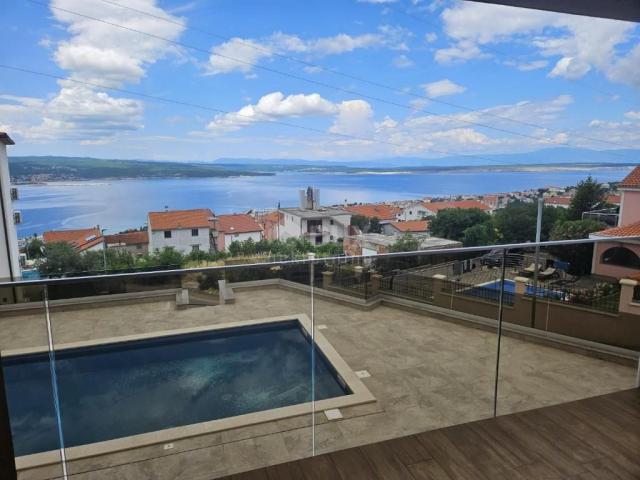 CRIKVENICA – ein wunderschönes Haus von 270 m2 mit Swimmingpool in toller Lage