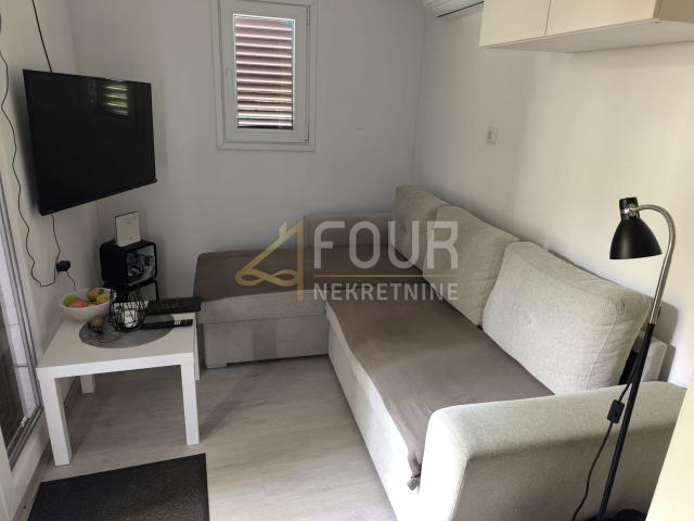 Flat Maslenica, Jasenice, 98,75m2