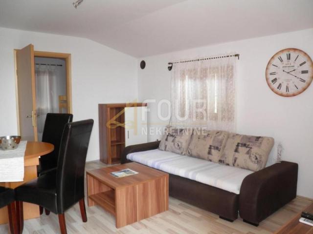 Flat Maslenica, Jasenice, 98,75m2