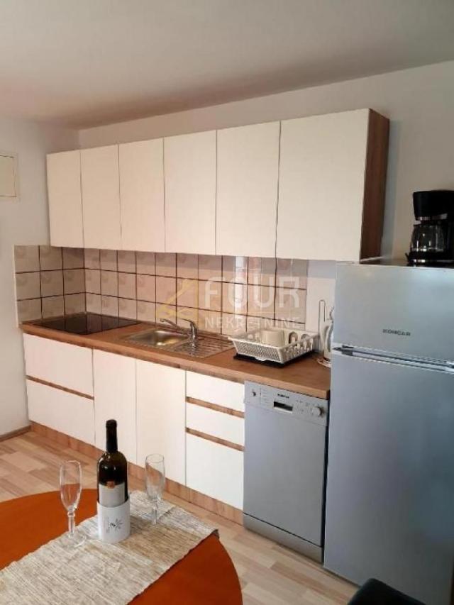 Wohnung Maslenica, Jasenice, 98,75m2