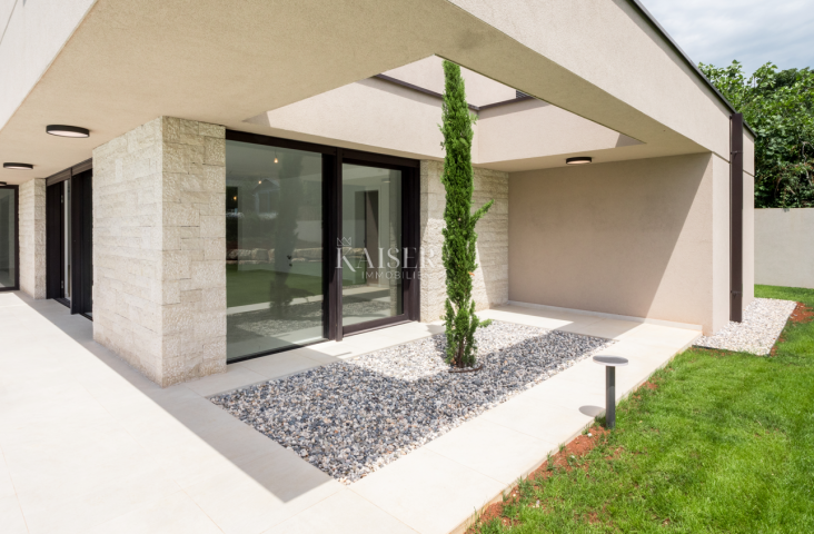 Istrien - Poreč, Luxusvilla mit Sauna und Meerblick