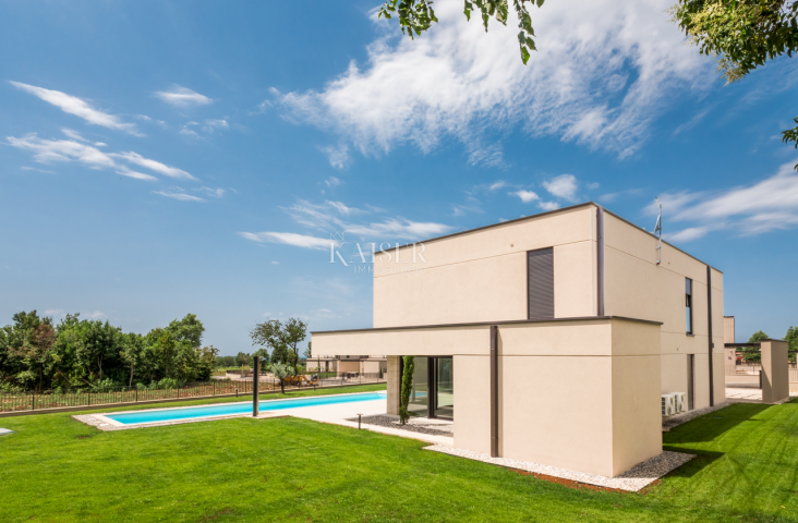 Istrien - Poreč, Luxusvilla mit Sauna und Meerblick