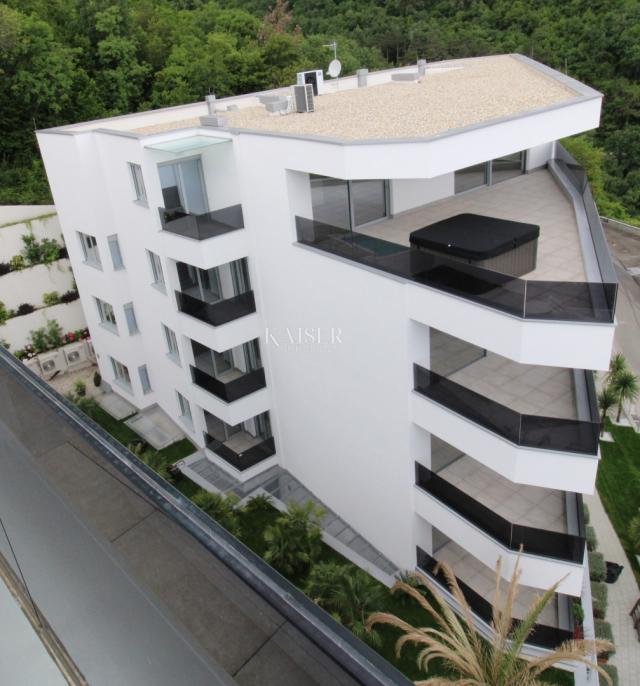 Opatija, luxurious apartment on the second floor of a new building