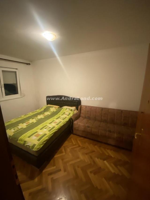 TWO-ROOM APARTMENT FOR SALE IN THE CENTER OF THE CITY, BAR