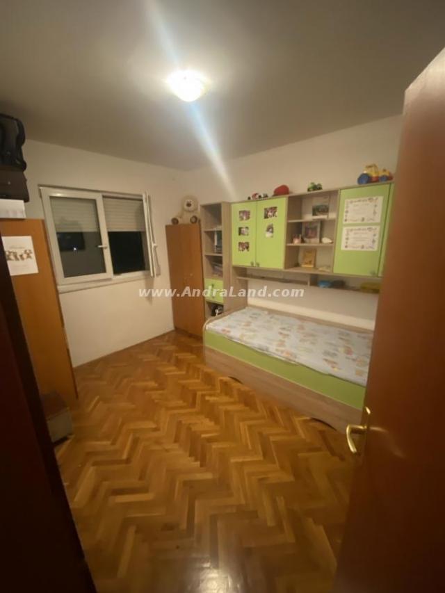 TWO-ROOM APARTMENT FOR SALE IN THE CENTER OF THE CITY, BAR