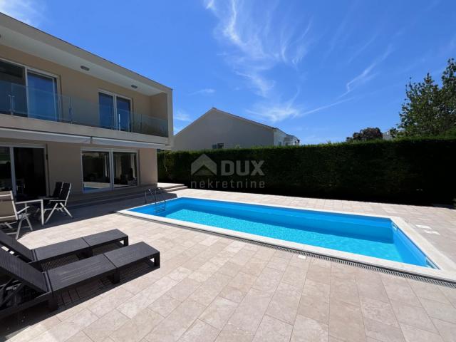 ZADAR, KOŽINO - Beautiful villa with a pool 100 m from the sea