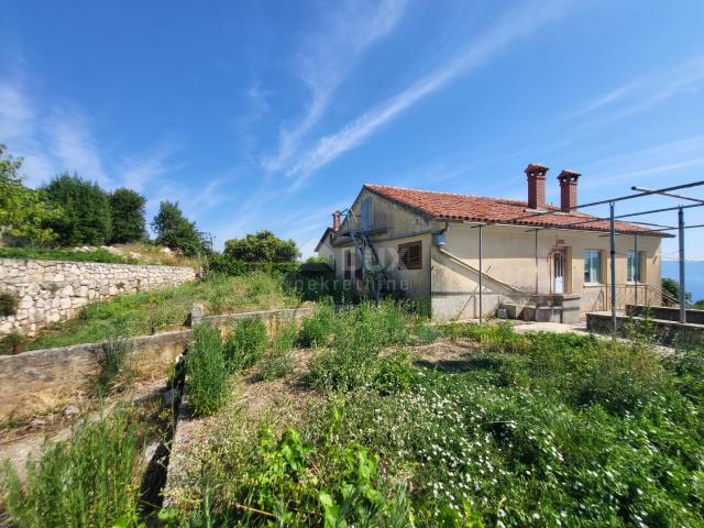 ISTRIEN, LABIN - Einfamilienhaus zur Anpassung mit Meerblick