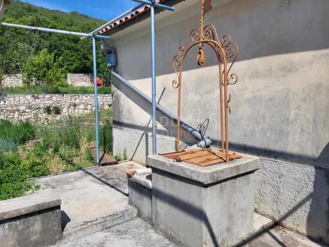 ISTRIEN, LABIN - Einfamilienhaus zur Anpassung mit Meerblick