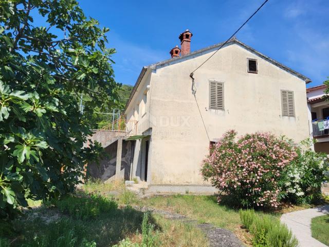 ISTRIA, LABIN - Detached house for adaptation with a sea view