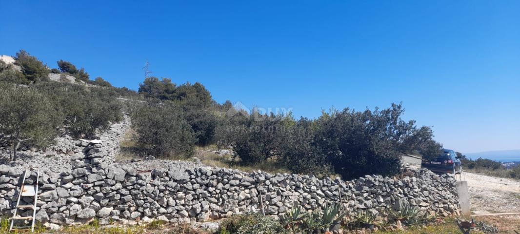 DALMACIJA, TROGIR - Građevinsko zemljište s pogledom na more 