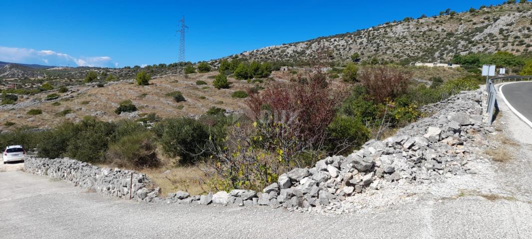 DALMACIJA, TROGIR - Građevinsko zemljište s pogledom na more 