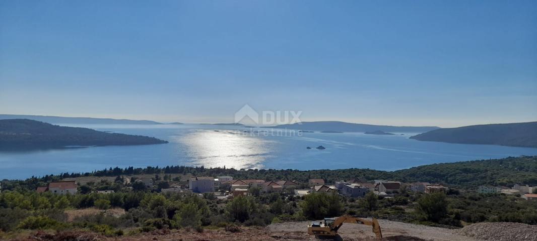 DALMACIJA, TROGIR - Građevinsko zemljište s pogledom na more 