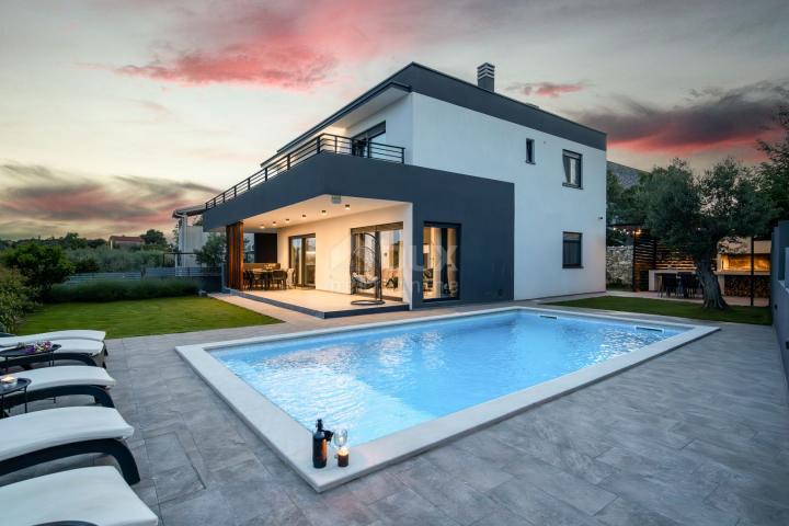 ISTRIEN, KRNICA - Schöne Villa mit Meerblick