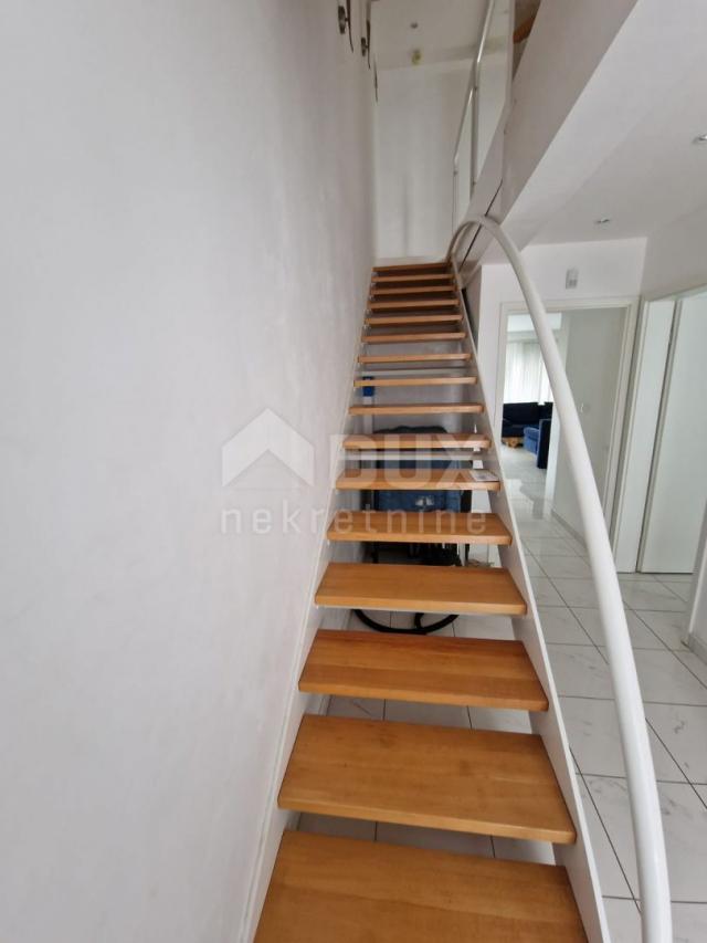 ISTRIA, ROVINJ - Apartment house in a residential part of the city