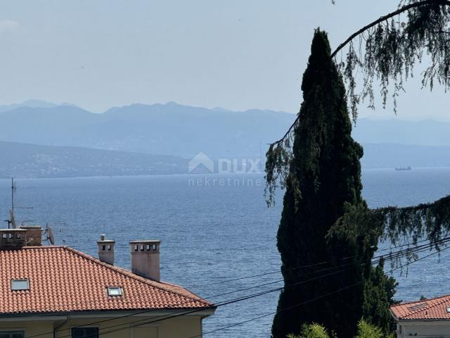 OPATIJA, ZENTRUM - möblierte Wohnung, große Terrasse!!