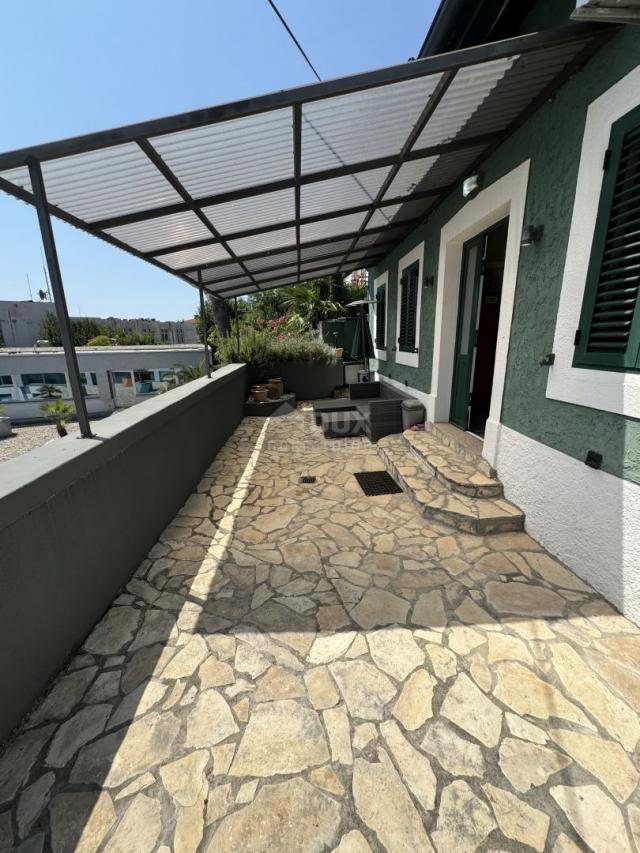 OPATIJA, ZENTRUM - möblierte Wohnung, große Terrasse!!