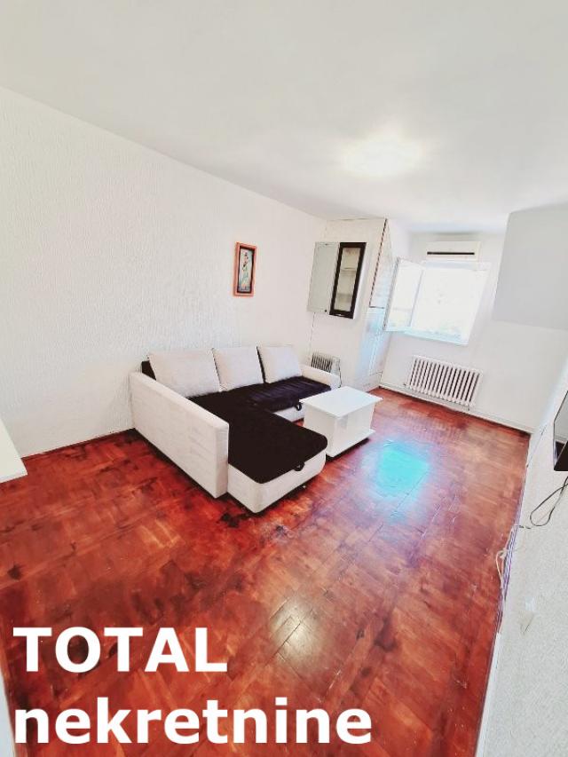 0. 5 Garsonjera NOVI SAD, 74400€