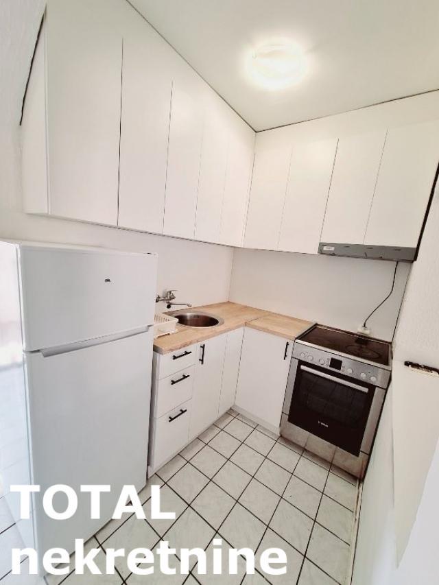 0. 5 Garsonjera NOVI SAD, 74400€