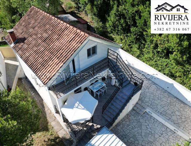 Holiday house Herceg Novi Ratisevina